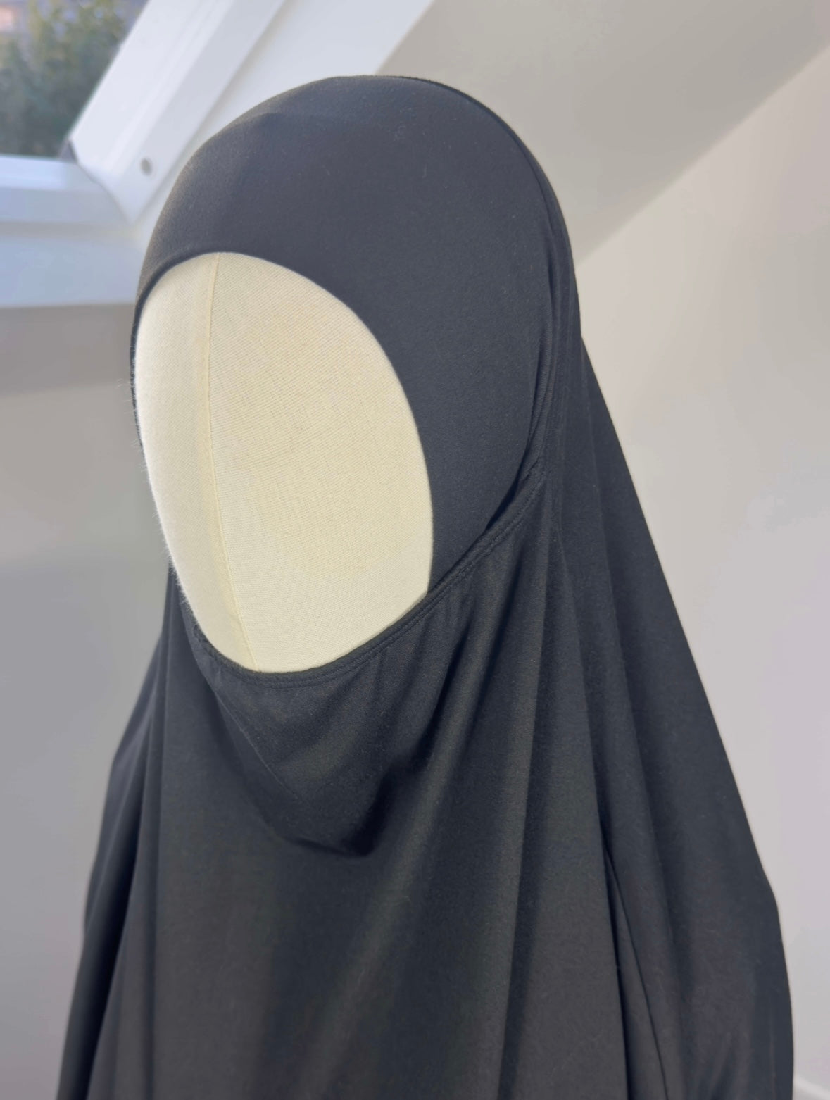 Raven veil